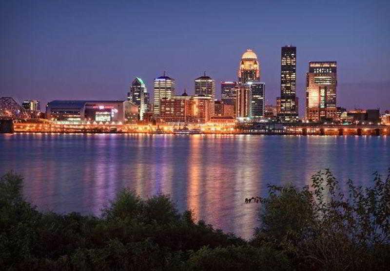 Courtyard Louisville Northeast Екстер'єр фото